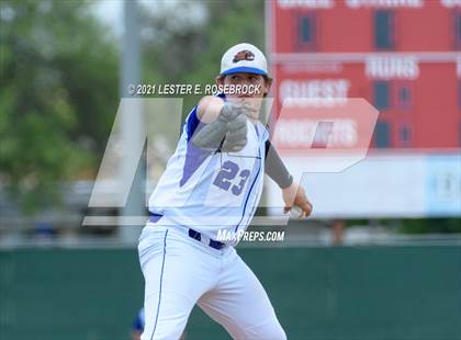 Thumbnail 2 in Falls City vs. Johnson City (UIL 2A Bi-District Playoffs) photogallery.