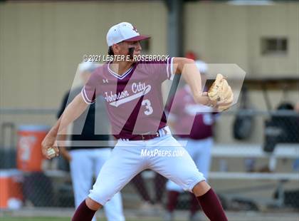 Thumbnail 2 in Falls City vs. Johnson City (UIL 2A Bi-District Playoffs) photogallery.
