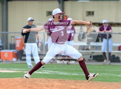 Thumbnail 2 in Falls City vs. Johnson City (UIL 2A Bi-District Playoffs) photogallery.