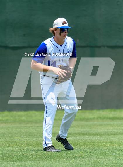 Thumbnail 2 in Falls City vs. Johnson City (UIL 2A Bi-District Playoffs) photogallery.