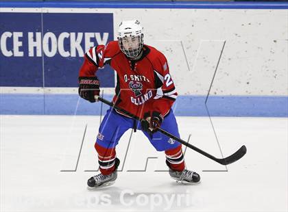 Thumbnail 2 in Newtown vs. E.O. Smith/Tolland (CIAC Division III Final) photogallery.