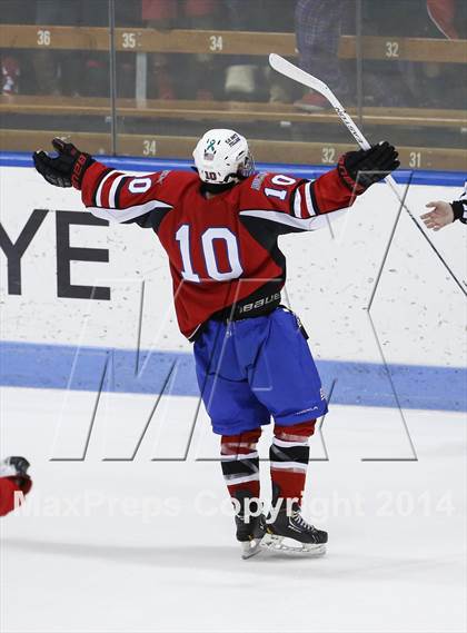Thumbnail 2 in Newtown vs. E.O. Smith/Tolland (CIAC Division III Final) photogallery.