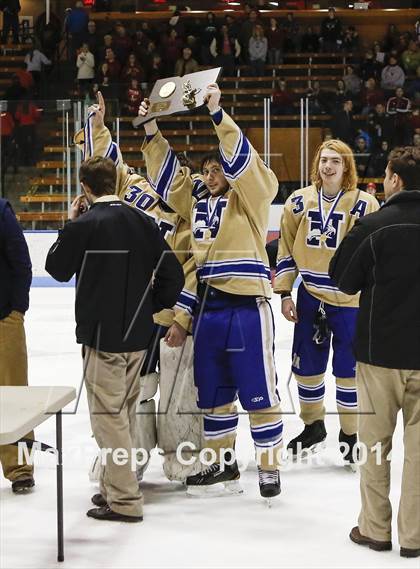 Thumbnail 3 in Newtown vs. E.O. Smith/Tolland (CIAC Division III Final) photogallery.