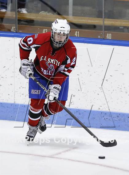 Thumbnail 1 in Newtown vs. E.O. Smith/Tolland (CIAC Division III Final) photogallery.