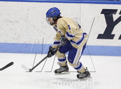 Thumbnail 2 in Newtown vs. E.O. Smith/Tolland (CIAC Division III Final) photogallery.
