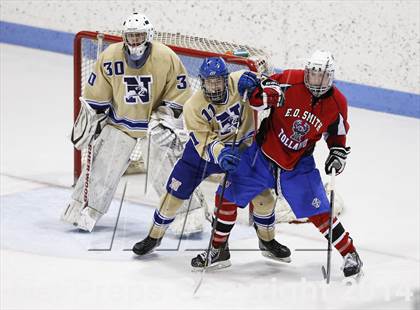 Thumbnail 3 in Newtown vs. E.O. Smith/Tolland (CIAC Division III Final) photogallery.