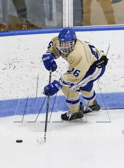 Thumbnail 3 in Newtown vs. E.O. Smith/Tolland (CIAC Division III Final) photogallery.