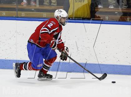 Thumbnail 2 in Newtown vs. E.O. Smith/Tolland (CIAC Division III Final) photogallery.