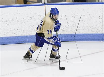 Thumbnail 2 in Newtown vs. E.O. Smith/Tolland (CIAC Division III Final) photogallery.