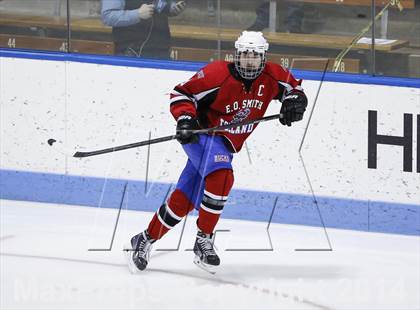 Thumbnail 3 in Newtown vs. E.O. Smith/Tolland (CIAC Division III Final) photogallery.