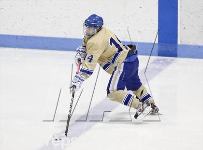 Thumbnail 1 in Newtown vs. E.O. Smith/Tolland (CIAC Division III Final) photogallery.