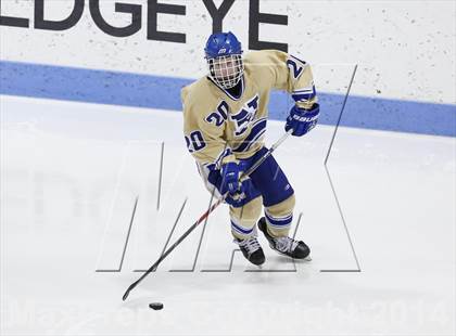 Thumbnail 1 in Newtown vs. E.O. Smith/Tolland (CIAC Division III Final) photogallery.