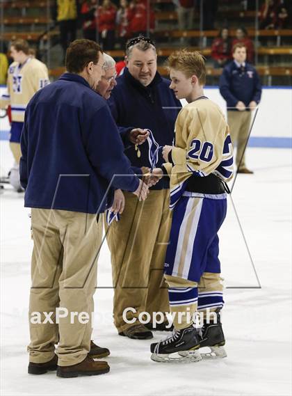 Thumbnail 2 in Newtown vs. E.O. Smith/Tolland (CIAC Division III Final) photogallery.