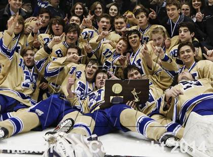 Thumbnail 2 in Newtown vs. E.O. Smith/Tolland (CIAC Division III Final) photogallery.