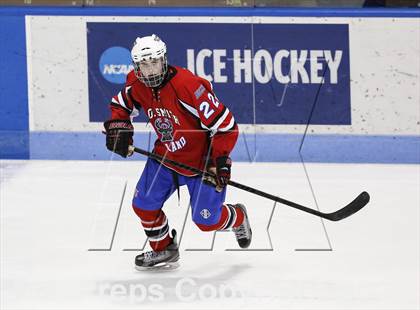 Thumbnail 3 in Newtown vs. E.O. Smith/Tolland (CIAC Division III Final) photogallery.