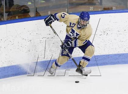 Thumbnail 2 in Newtown vs. E.O. Smith/Tolland (CIAC Division III Final) photogallery.