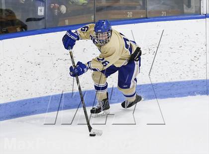Thumbnail 1 in Newtown vs. E.O. Smith/Tolland (CIAC Division III Final) photogallery.