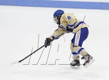 Thumbnail 1 in Newtown vs. E.O. Smith/Tolland (CIAC Division III Final) photogallery.