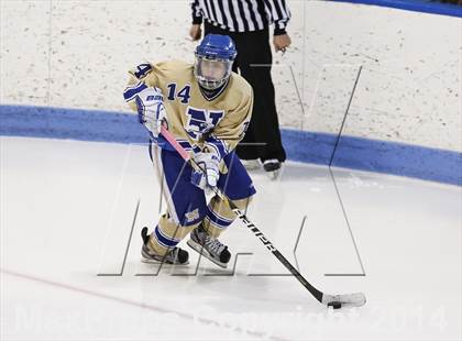 Thumbnail 2 in Newtown vs. E.O. Smith/Tolland (CIAC Division III Final) photogallery.