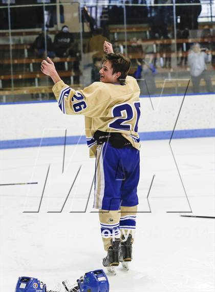Thumbnail 1 in Newtown vs. E.O. Smith/Tolland (CIAC Division III Final) photogallery.