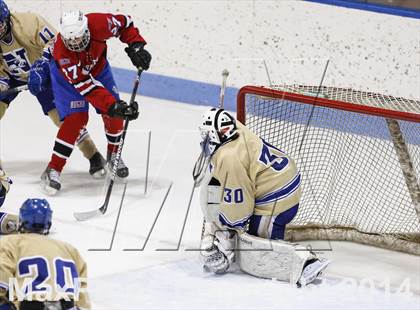 Thumbnail 1 in Newtown vs. E.O. Smith/Tolland (CIAC Division III Final) photogallery.