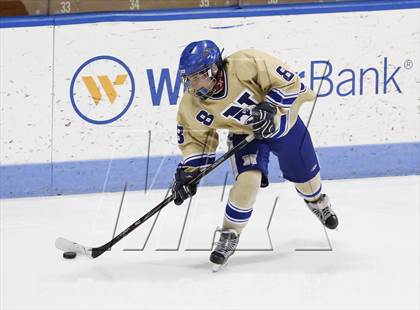 Thumbnail 3 in Newtown vs. E.O. Smith/Tolland (CIAC Division III Final) photogallery.