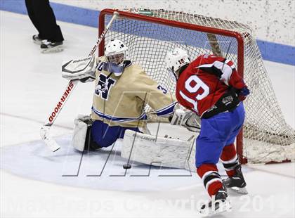 Thumbnail 3 in Newtown vs. E.O. Smith/Tolland (CIAC Division III Final) photogallery.