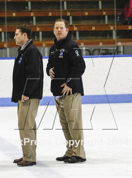 Thumbnail 3 in Newtown vs. E.O. Smith/Tolland (CIAC Division III Final) photogallery.