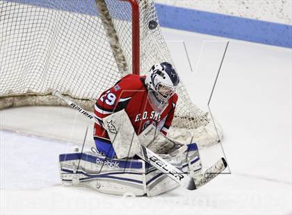 Thumbnail 2 in Newtown vs. E.O. Smith/Tolland (CIAC Division III Final) photogallery.