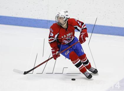 Thumbnail 3 in Newtown vs. E.O. Smith/Tolland (CIAC Division III Final) photogallery.