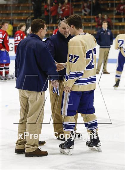 Thumbnail 3 in Newtown vs. E.O. Smith/Tolland (CIAC Division III Final) photogallery.