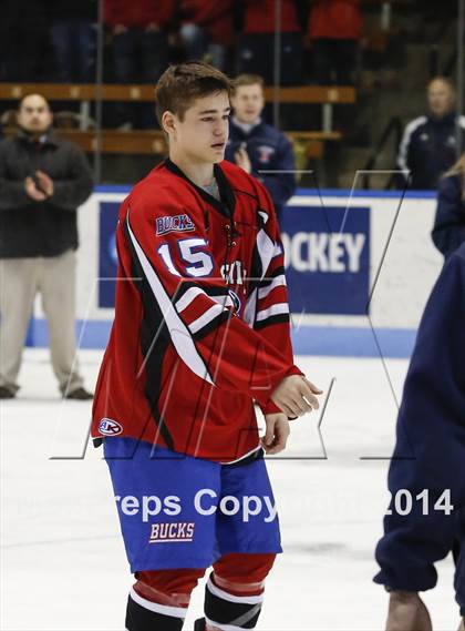 Thumbnail 2 in Newtown vs. E.O. Smith/Tolland (CIAC Division III Final) photogallery.