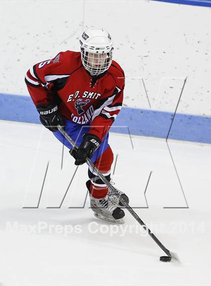 Thumbnail 2 in Newtown vs. E.O. Smith/Tolland (CIAC Division III Final) photogallery.