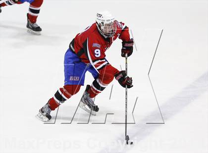 Thumbnail 3 in Newtown vs. E.O. Smith/Tolland (CIAC Division III Final) photogallery.
