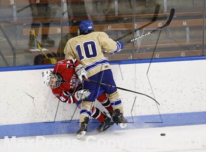 Thumbnail 3 in Newtown vs. E.O. Smith/Tolland (CIAC Division III Final) photogallery.