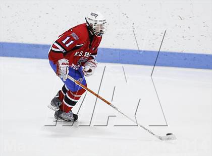 Thumbnail 1 in Newtown vs. E.O. Smith/Tolland (CIAC Division III Final) photogallery.