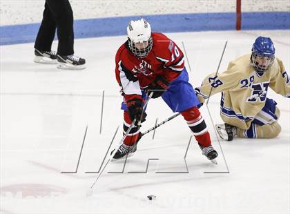 Thumbnail 1 in Newtown vs. E.O. Smith/Tolland (CIAC Division III Final) photogallery.