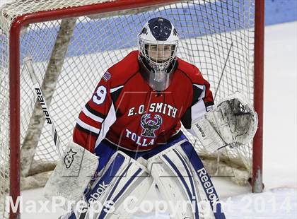 Thumbnail 3 in Newtown vs. E.O. Smith/Tolland (CIAC Division III Final) photogallery.