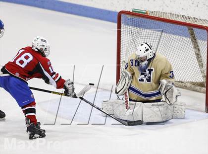 Thumbnail 3 in Newtown vs. E.O. Smith/Tolland (CIAC Division III Final) photogallery.