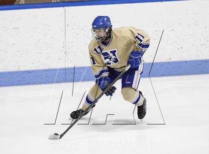 Thumbnail 1 in Newtown vs. E.O. Smith/Tolland (CIAC Division III Final) photogallery.