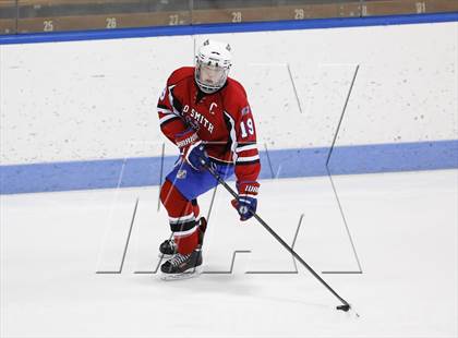 Thumbnail 2 in Newtown vs. E.O. Smith/Tolland (CIAC Division III Final) photogallery.