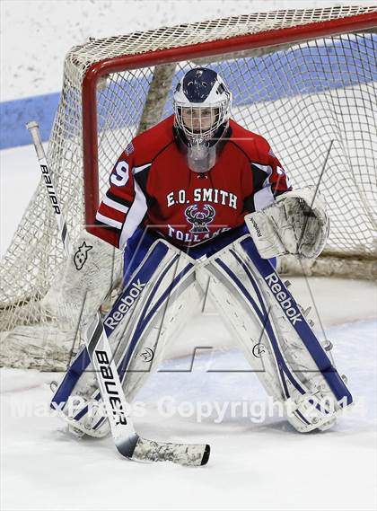 Thumbnail 1 in Newtown vs. E.O. Smith/Tolland (CIAC Division III Final) photogallery.
