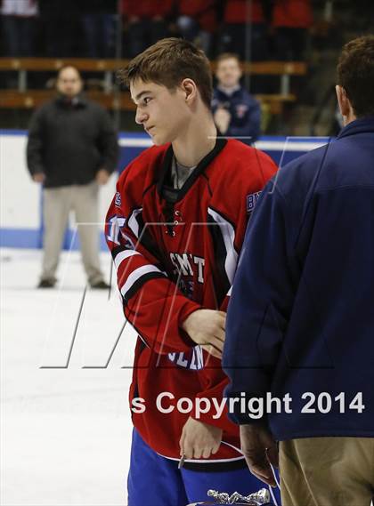 Thumbnail 3 in Newtown vs. E.O. Smith/Tolland (CIAC Division III Final) photogallery.