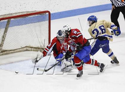 Thumbnail 1 in Newtown vs. E.O. Smith/Tolland (CIAC Division III Final) photogallery.