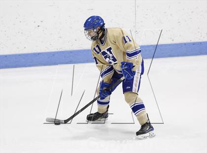 Thumbnail 3 in Newtown vs. E.O. Smith/Tolland (CIAC Division III Final) photogallery.