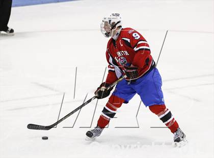 Thumbnail 2 in Newtown vs. E.O. Smith/Tolland (CIAC Division III Final) photogallery.