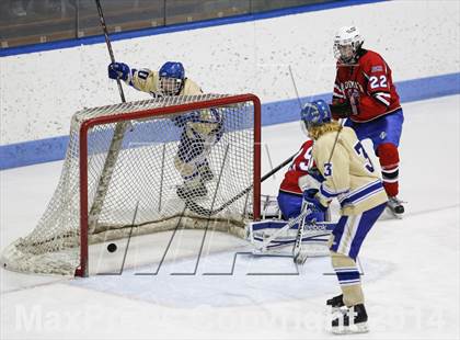 Thumbnail 3 in Newtown vs. E.O. Smith/Tolland (CIAC Division III Final) photogallery.