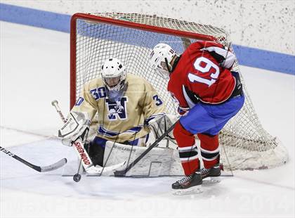 Thumbnail 2 in Newtown vs. E.O. Smith/Tolland (CIAC Division III Final) photogallery.