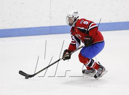 Thumbnail 2 in Newtown vs. E.O. Smith/Tolland (CIAC Division III Final) photogallery.
