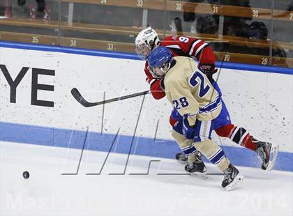 Thumbnail 2 in Newtown vs. E.O. Smith/Tolland (CIAC Division III Final) photogallery.